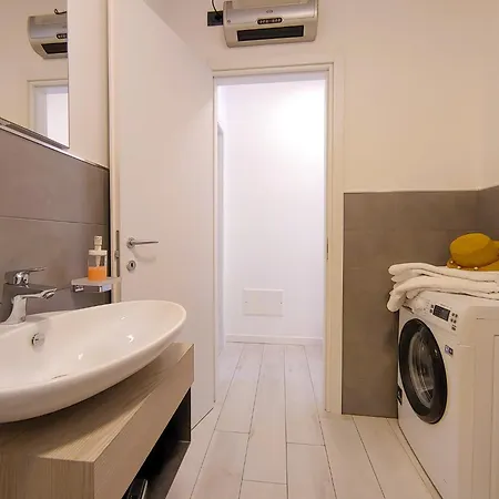 아파트 Paradise Mit Dachterrasse Am Dascio